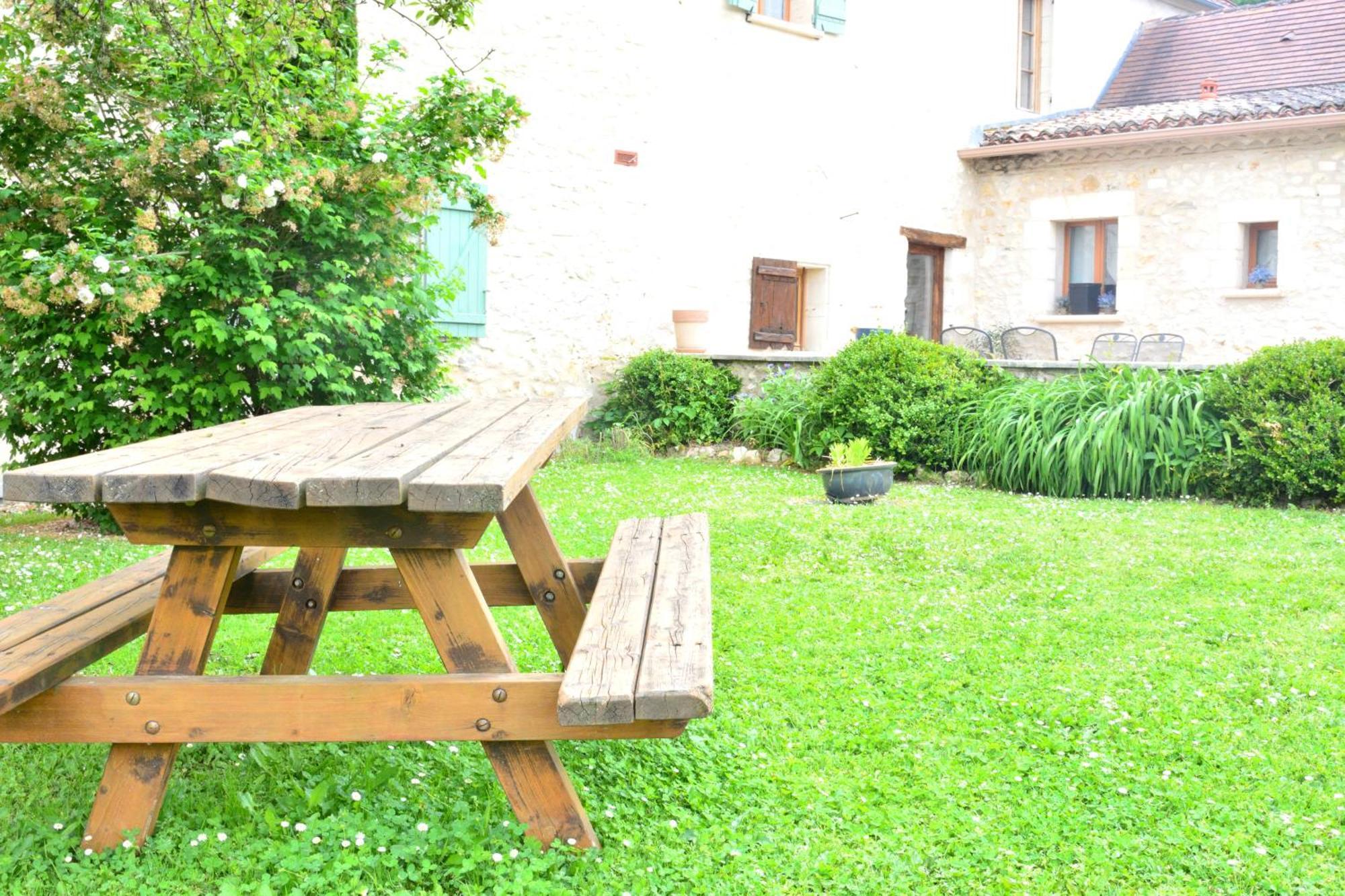 Gites Le Clos Du Verger Maurens  Exterior foto