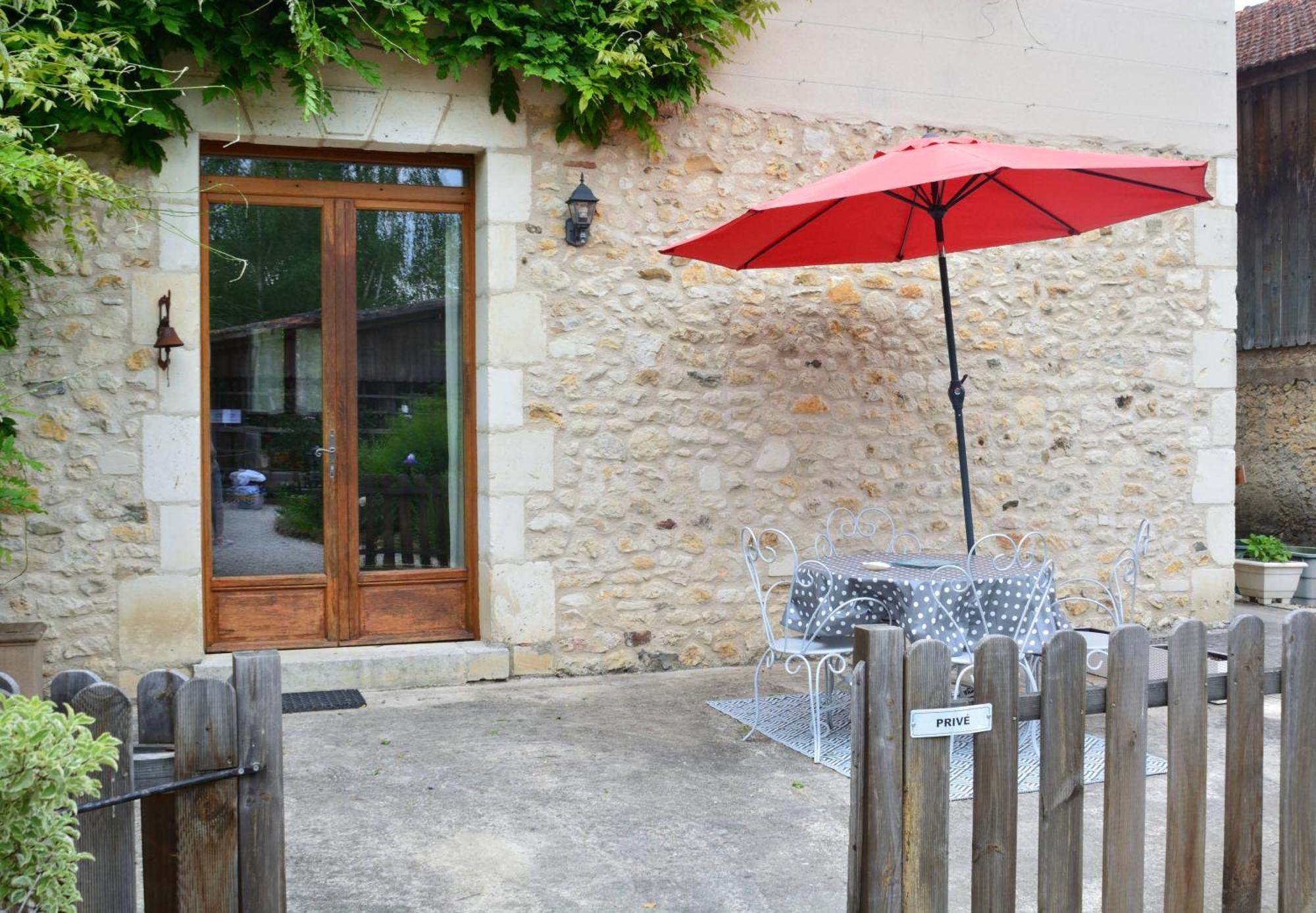 Gites Le Clos Du Verger Maurens  Exterior foto